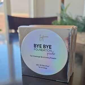 IT Cosmetics Bye Bye Foundation Powder - Skin-Loving Formula